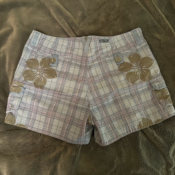 Crazy Shirt Hawaiian Plaid Cargo Shorts - Picture 2 of 5